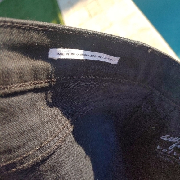 Velvet Graham & Spencer | NWOT Crop Kick Flare Chanel black jeans - Picture 5 of 7